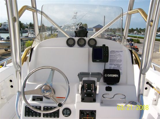 27ft ProKat 2008 2660CC - ProKat #2 Boat Rental